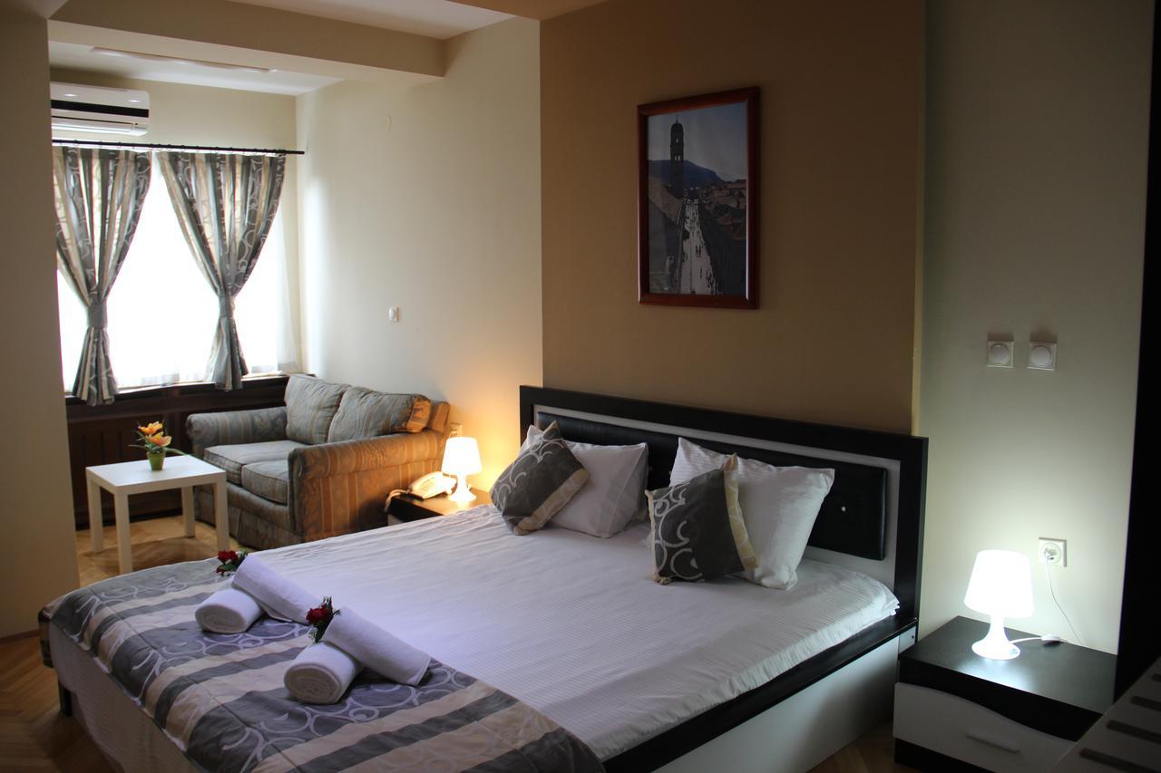Villa Alexander Skopje Esterno foto